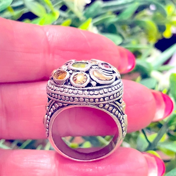 ❗️FINAL PRICE❗️18K Yellow Gold Details and 925 Sterling Silver Dome Ring - Picture 4 of 11